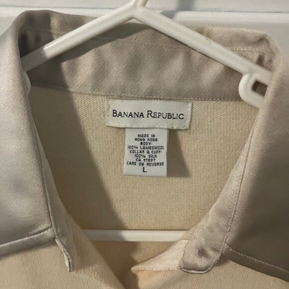 80s Vintage Women's Banana Republic Silk and Wool Cardigan Sweater - Size Large - Picture 3 of 3